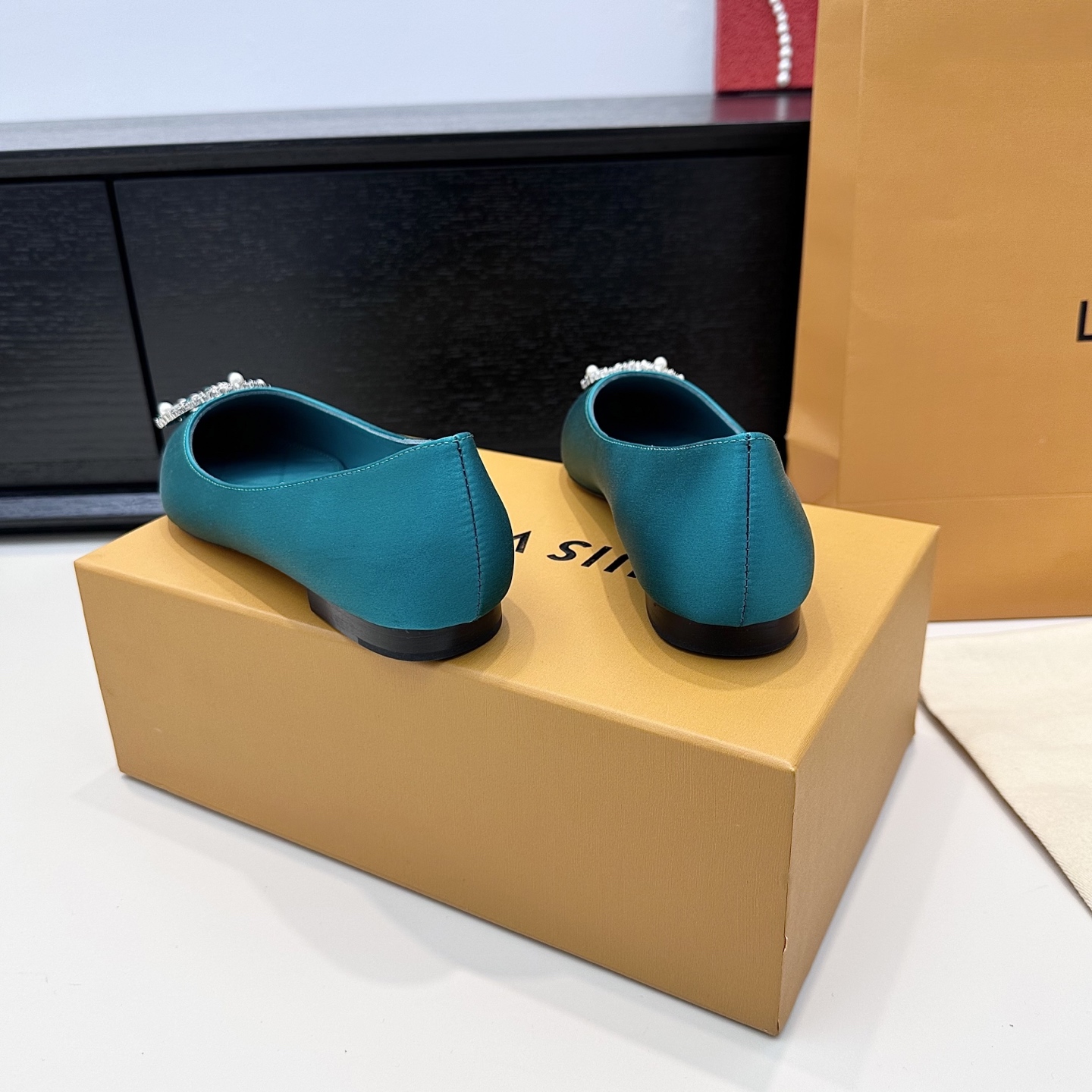 Women's high heels